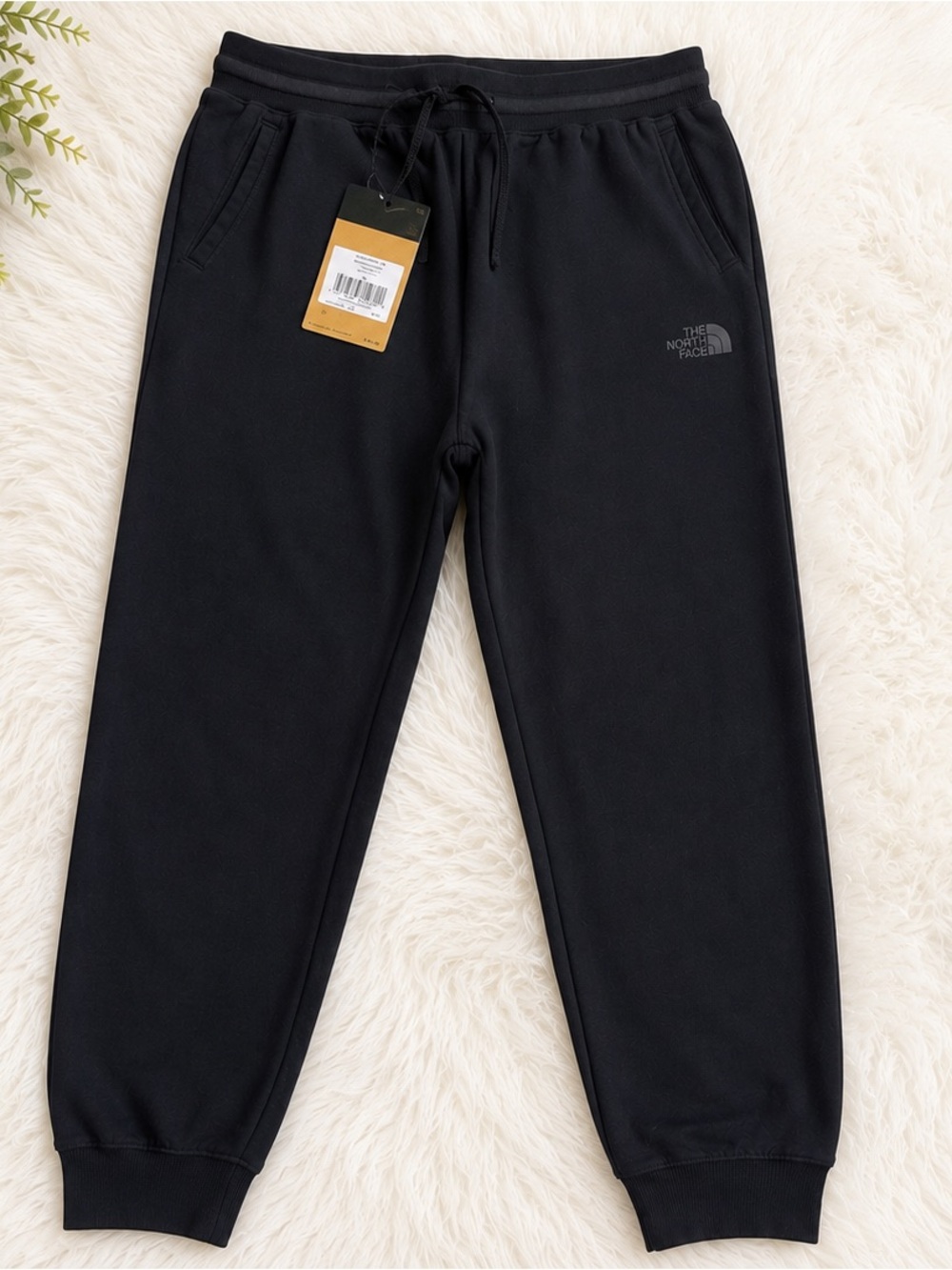 The North Face Women’s Garment Dye Joggers Black  Sweatpants
